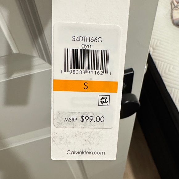 Calvin Klein Pleated Blouse Gray White Abstract Print Long Sleeve Size S NWT - Picture 4 of 5